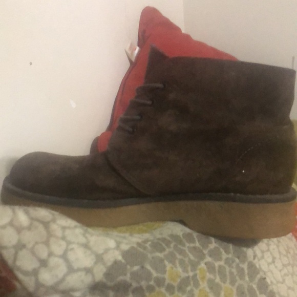 Great condition hardly worn real suede ankle boot - Picture 4 of 5